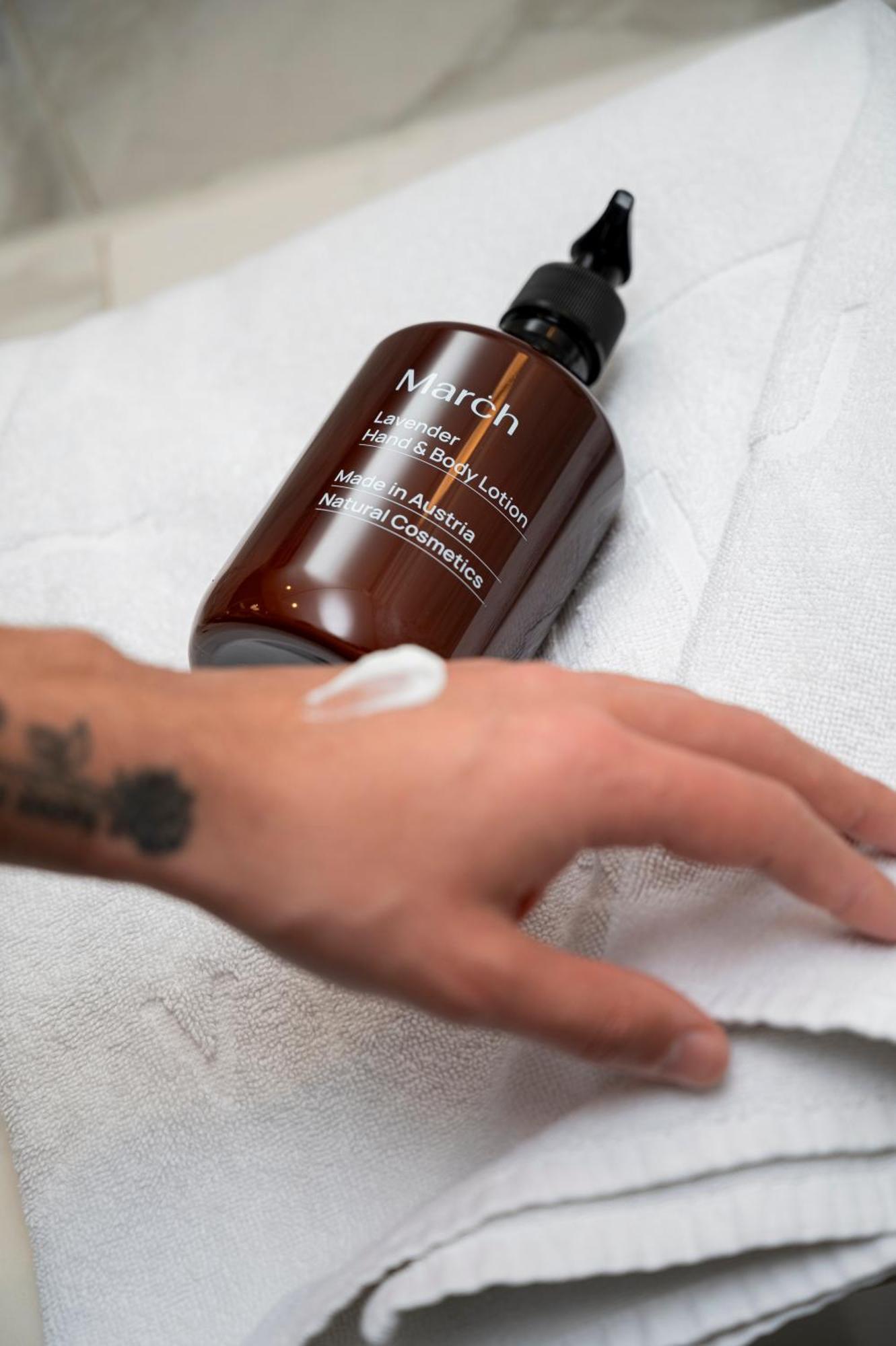 The Guesthouse Viyana Dış mekan fotoğraf March Body Lotion